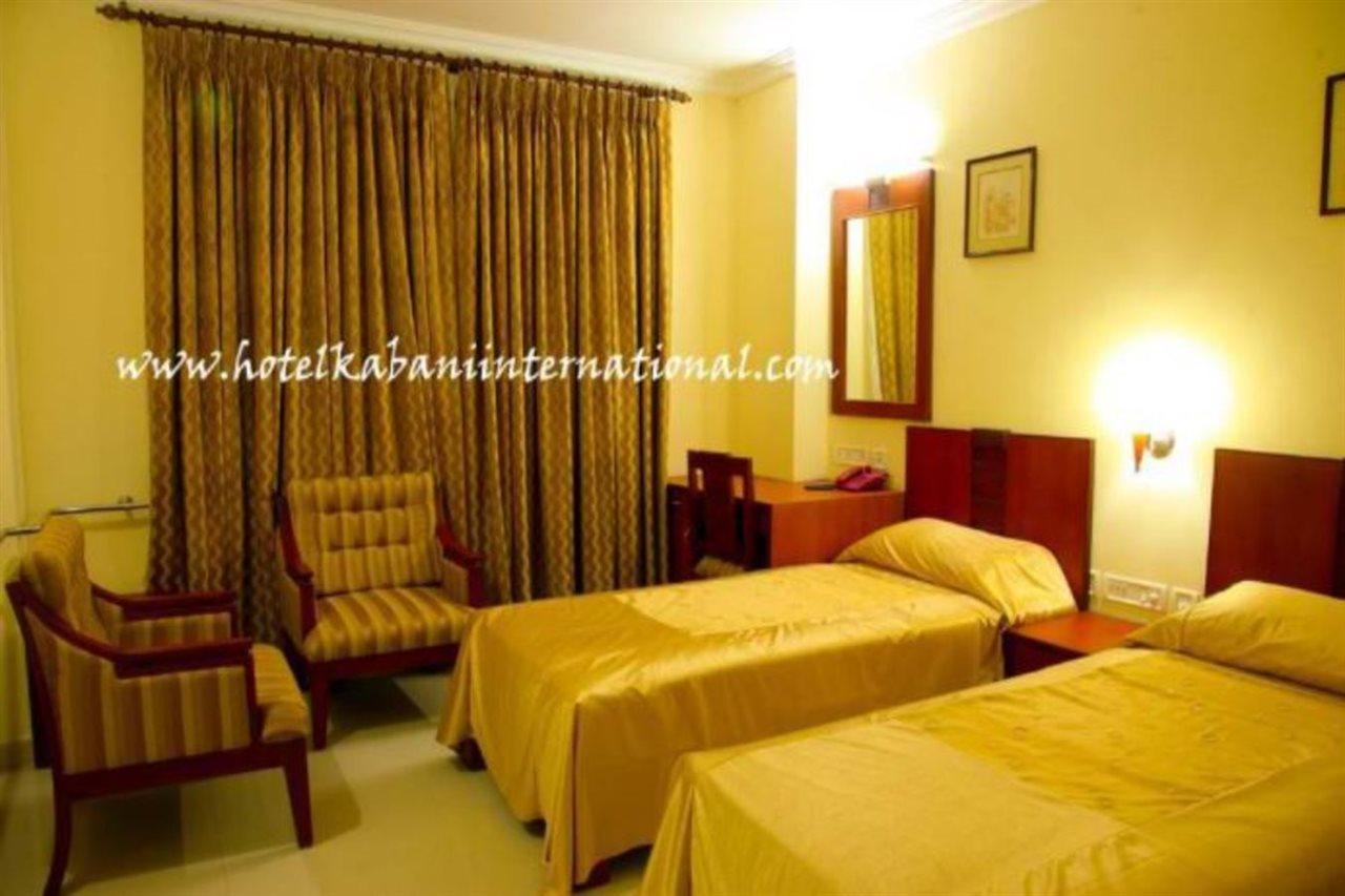 Hotel Kabani International Muvattupuzha Ngoại thất bức ảnh