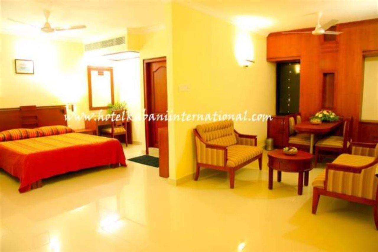 Hotel Kabani International Muvattupuzha Ngoại thất bức ảnh