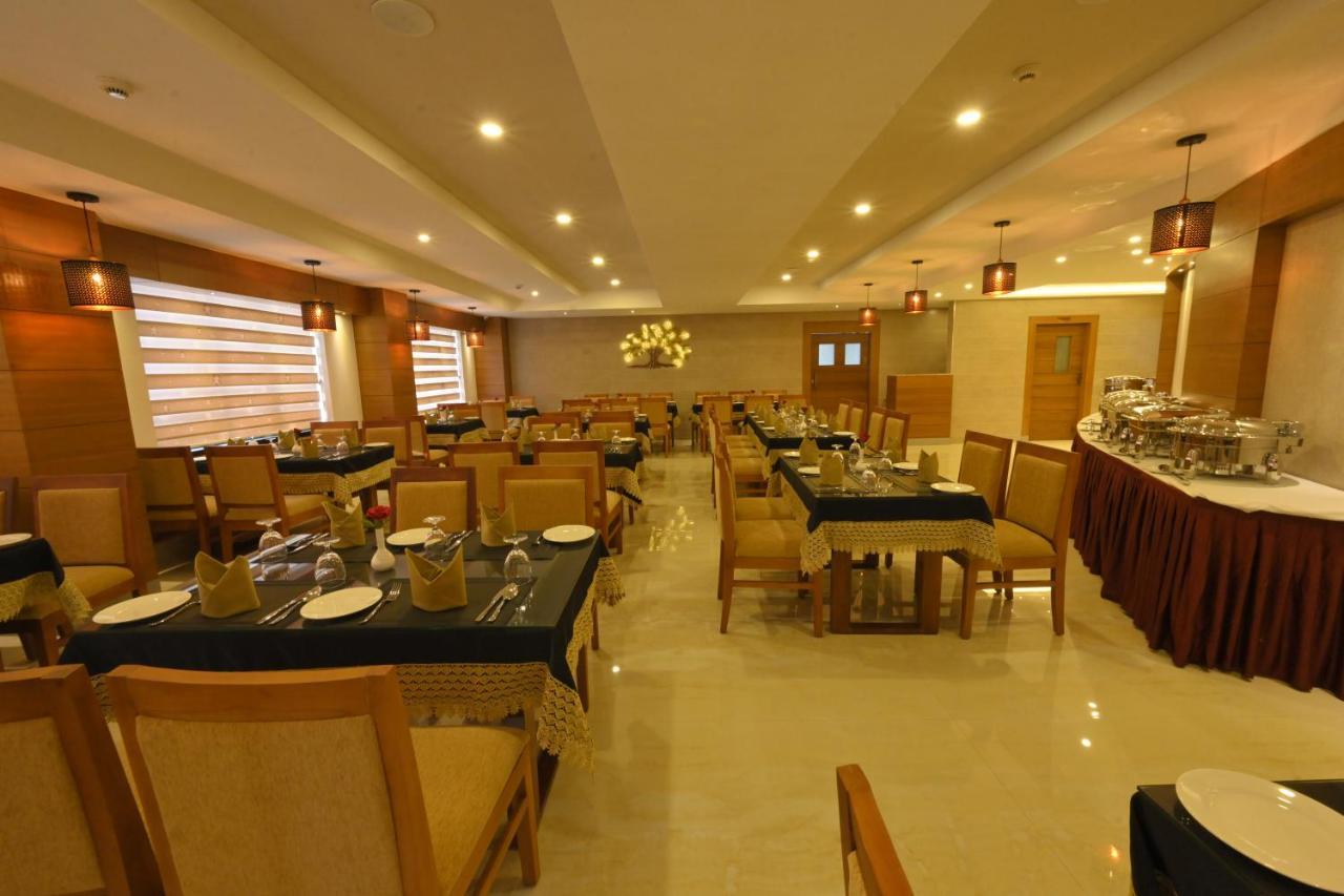 Hotel Kabani International Muvattupuzha Ngoại thất bức ảnh