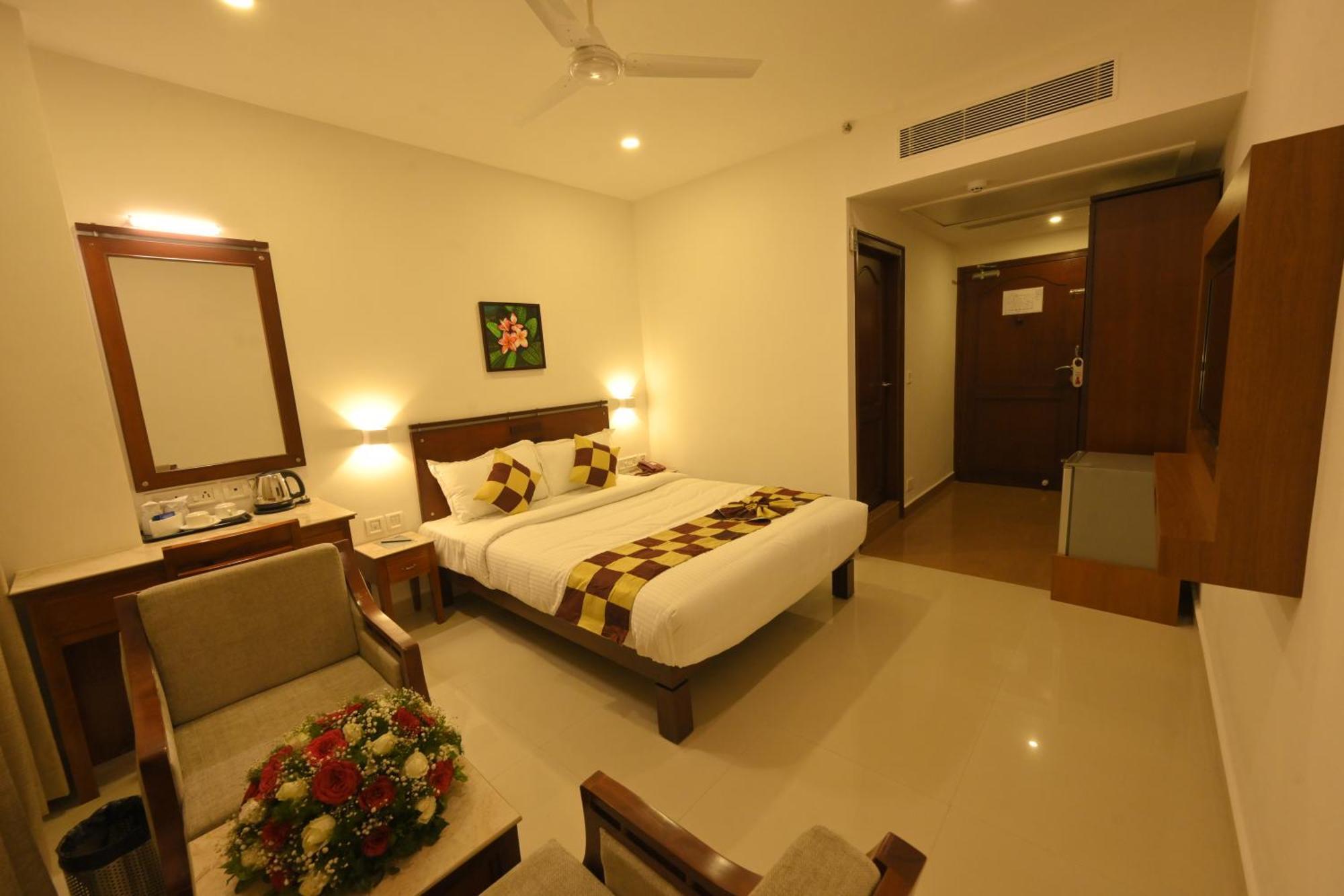Hotel Kabani International Muvattupuzha Ngoại thất bức ảnh