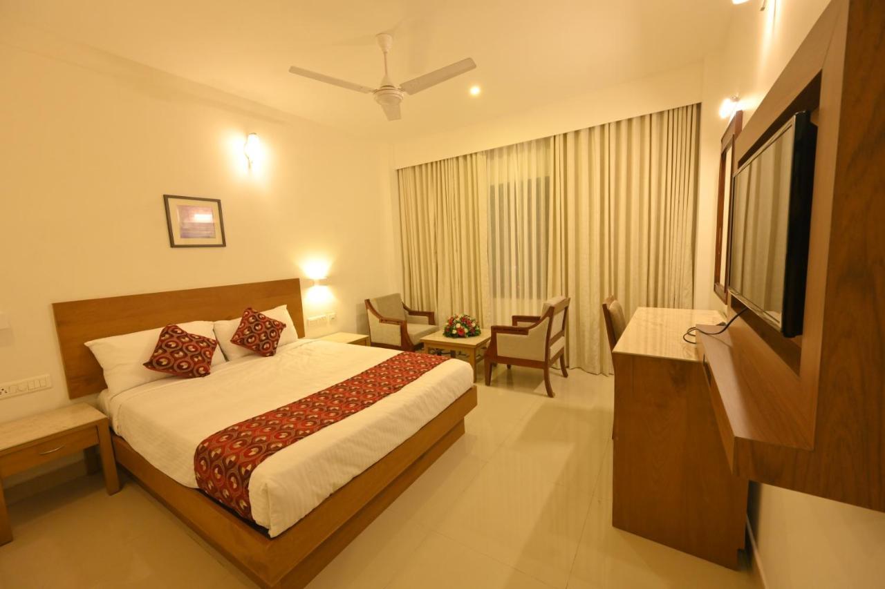 Hotel Kabani International Muvattupuzha Ngoại thất bức ảnh